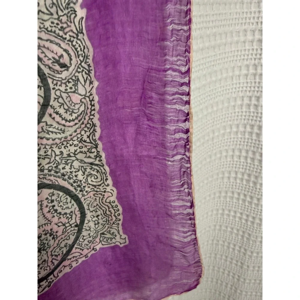 VTG Silk Purple Paisley Circle Print 28
